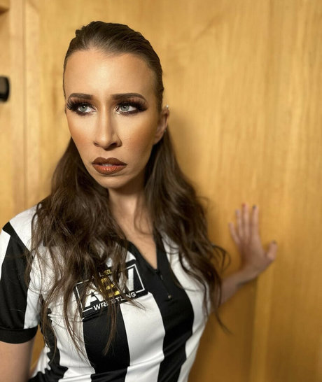 Aubrey Edwards naked model archive