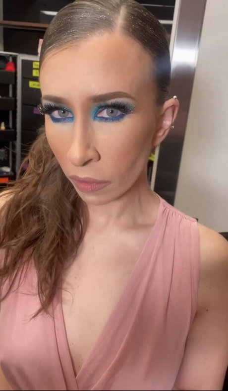 Aubrey Edwards star exclusive photos