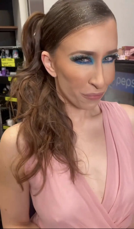 Aubrey Edwards pornstar naked photo