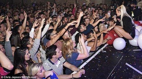 Louisa Johnson model sex pictures