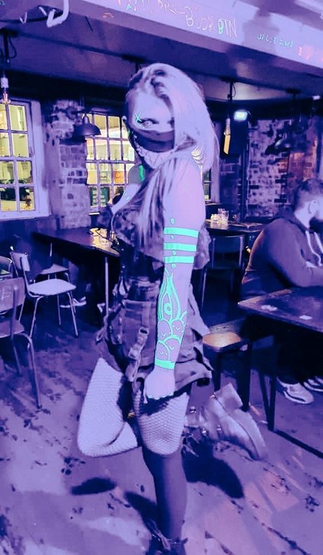 Kiwo beautiful star pic