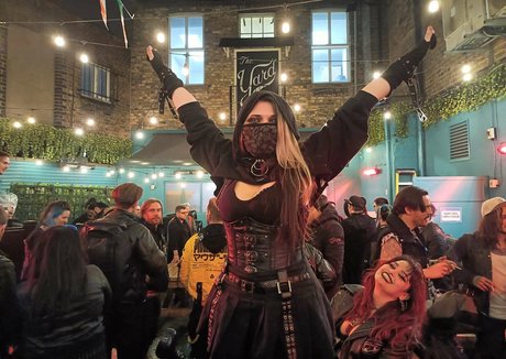 Kiwo naked star photo