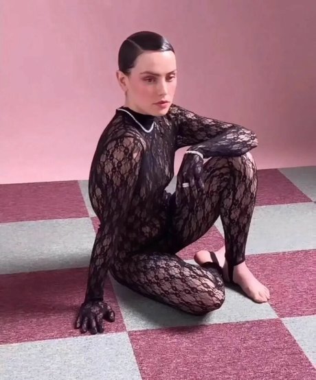 Daisy Ridley best star image