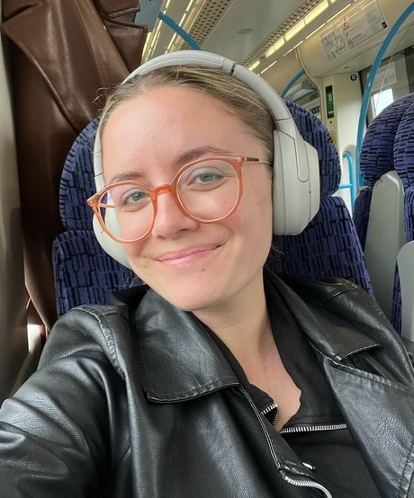 Adventures And Naps erotic pornstar archive