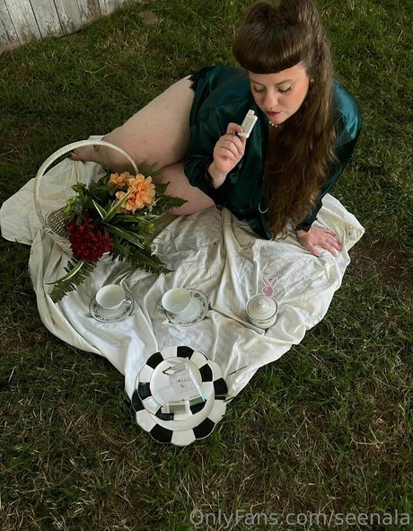 seenala pornstar adult photos