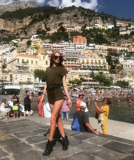 Holly Hicks pretty model picture