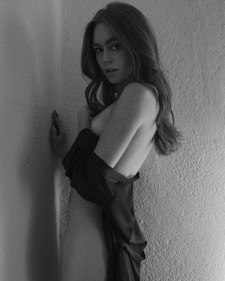 Holly Hicks pornstar beautiful pictures