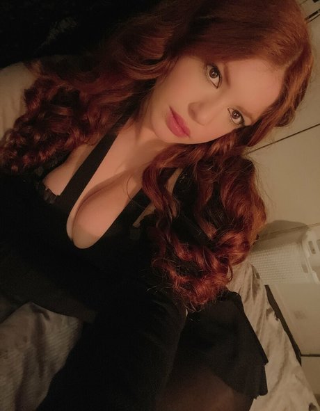 Ashleigh Coffin pretty star pics