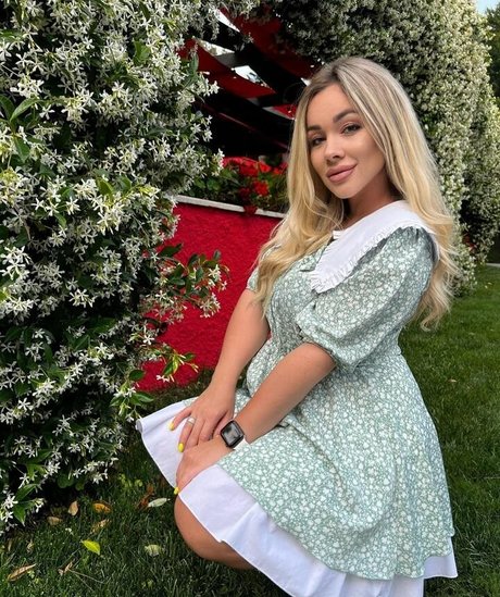 Anna Kostenko star porn pictures