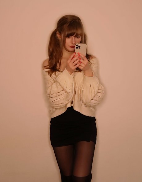 Ella Freya star sex photos
