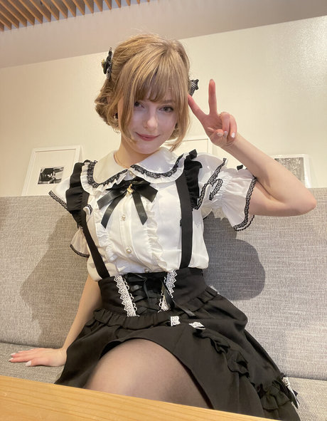 Ella Freya hot star picture