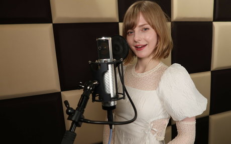 Ella Freya pornstar pretty archive