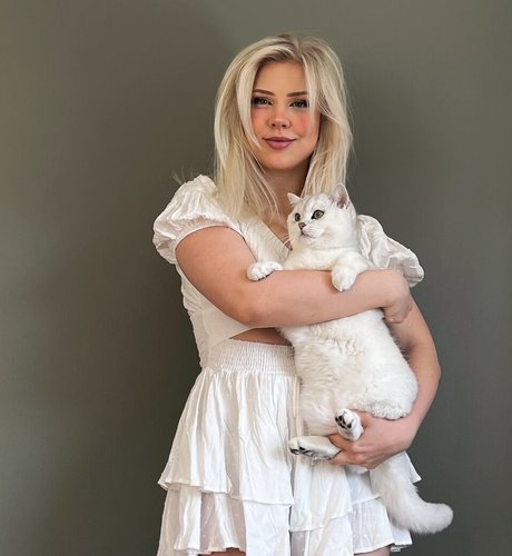 Majijej pornstar nude images