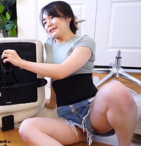 Bubblicorn naked actress gallery