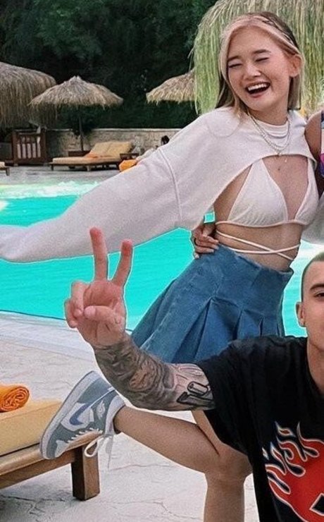 Kika Kim pornstar sex pictures