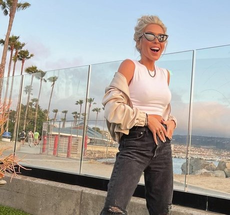 Colleen Wolfe sex model pictures