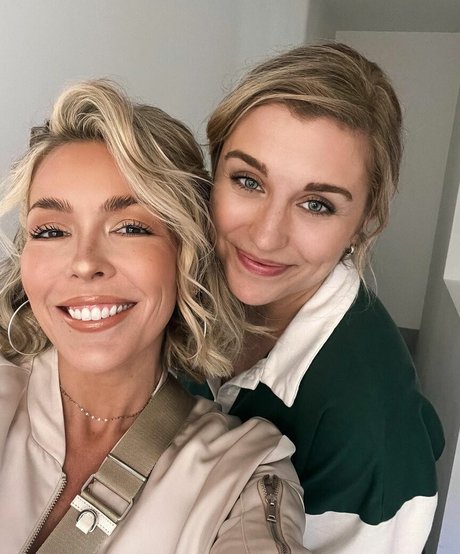 Colleen Wolfe model porn archive