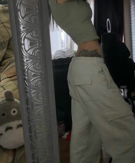 Alliury model xxx images