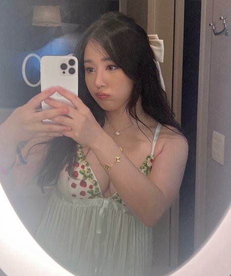 Ploo model free galleries