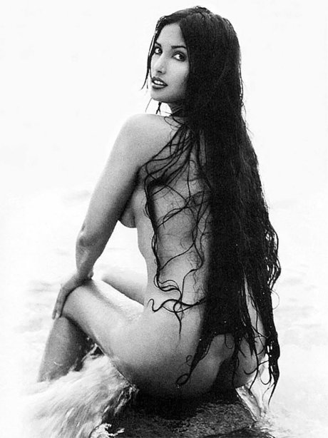 Padma Lakshmi naked actress photo