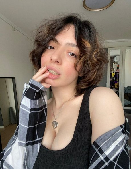 KoryaMc pornstar adult photo