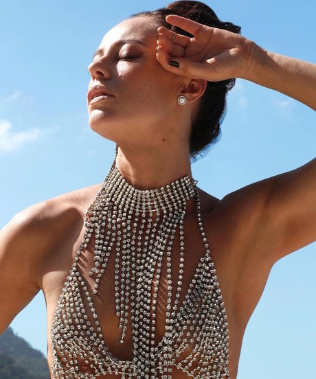 Paolla Oliveira model hd pics