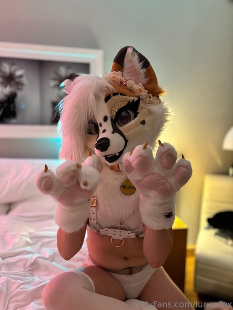 Lunarifox pornstar erotic image