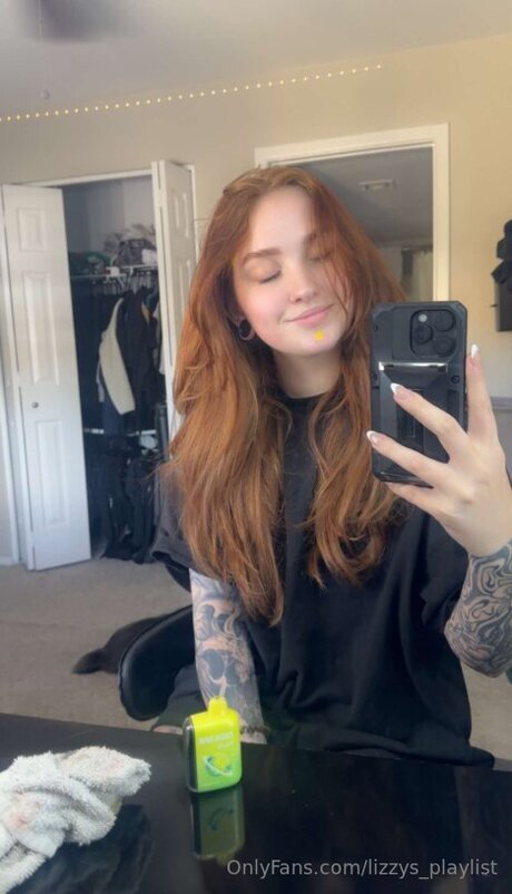 Lizzys Playlist xxx star photo