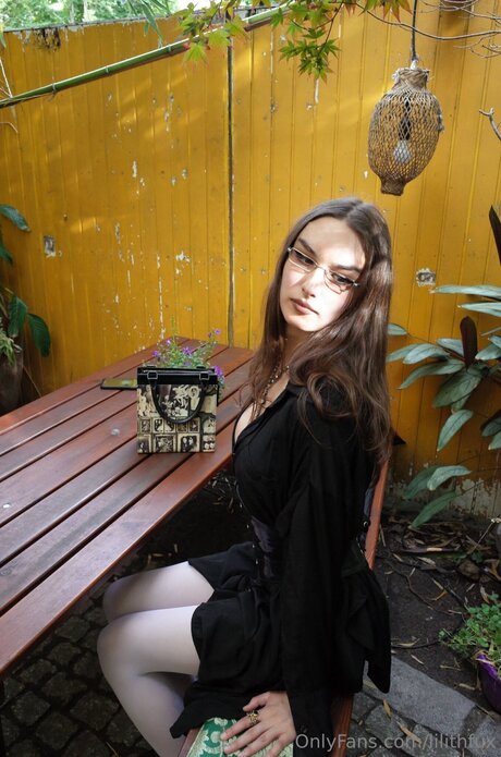 Lilithfux sexy pornstar pics