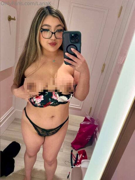 Lanak model naked archive