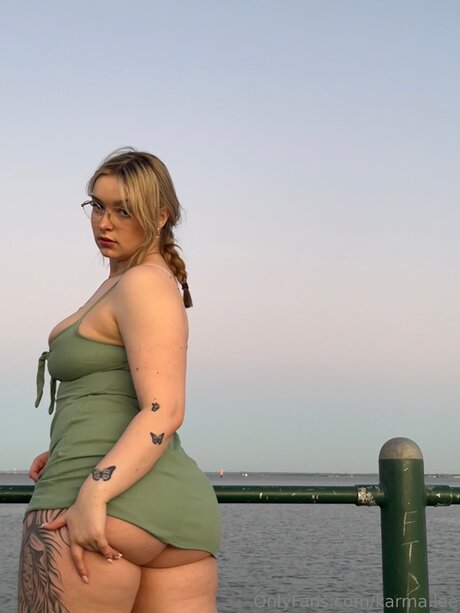 Karma Lee model nice picture