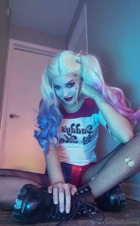 Kellylilred pretty star pic