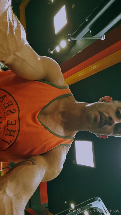 Kevintoy model beautiful photos