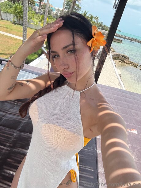 Julia Pic exclusive pornstar archive