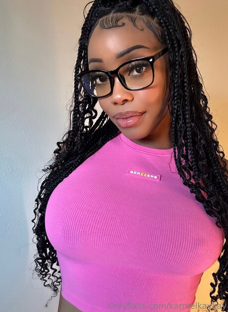 Karmelkaykay nude actress picture