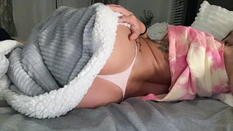 Jamielyn model free pic