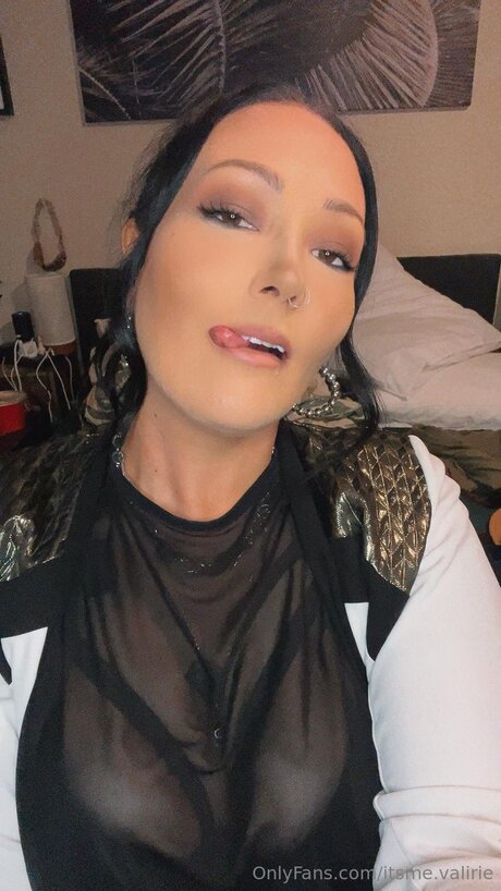 Itsme Valirie free actress pics