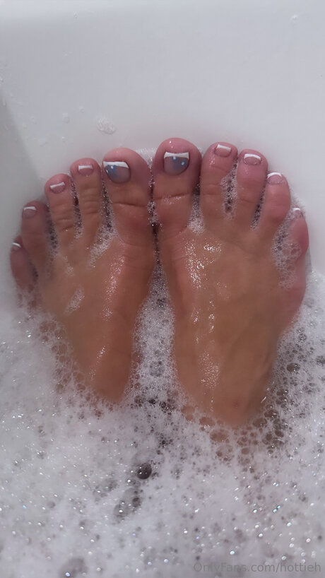 Hottieh star naked picture