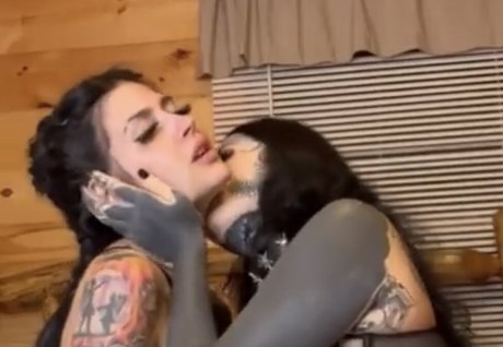 Hawkhatesyou sexy star images