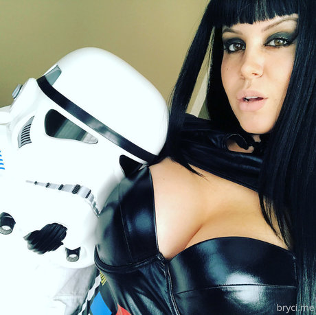 Bryci model nude img