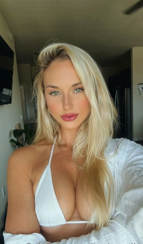 Taylor Gallo porn actress galleries