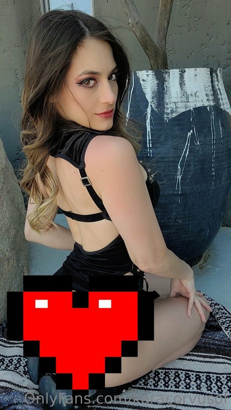 Kara Corvus model free images