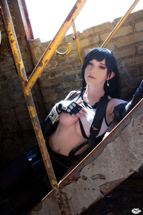 Enafox erotic model img