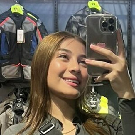 Manuelaqmm erotic model pics