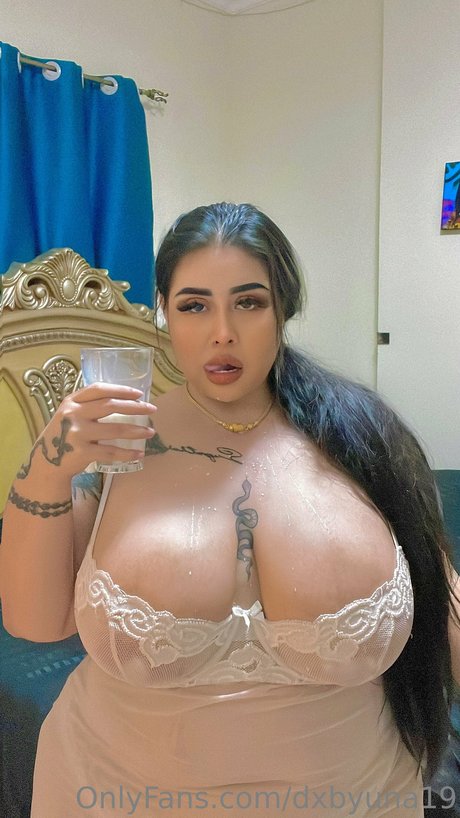 Dxbyuna19 art star photo