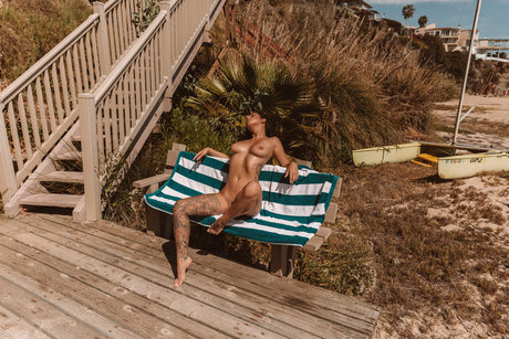 Reed Suicide sexy pornstar images