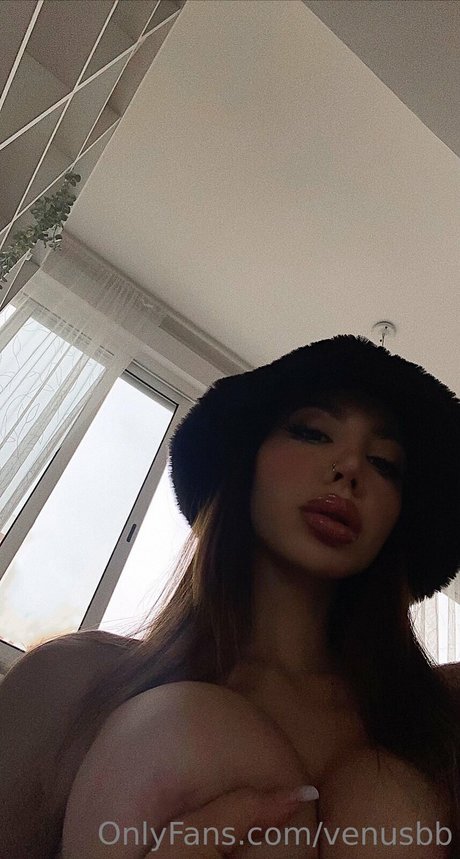 Venusbb model nudes photo