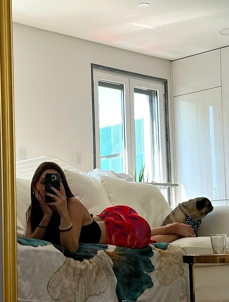 Venusbb model naked pics