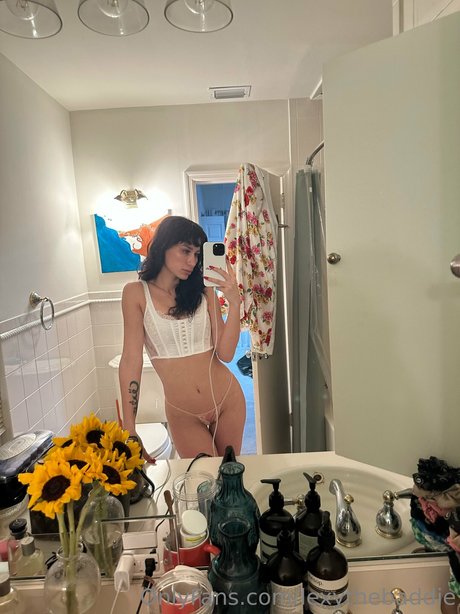 Alexis Afshar pornstar img