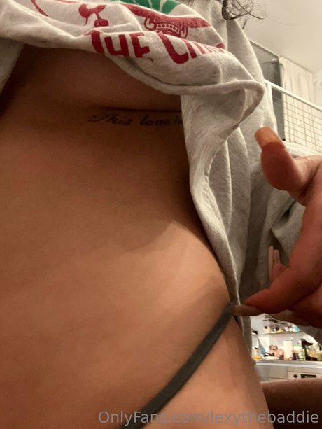 Alexis Afshar perfect actress photo